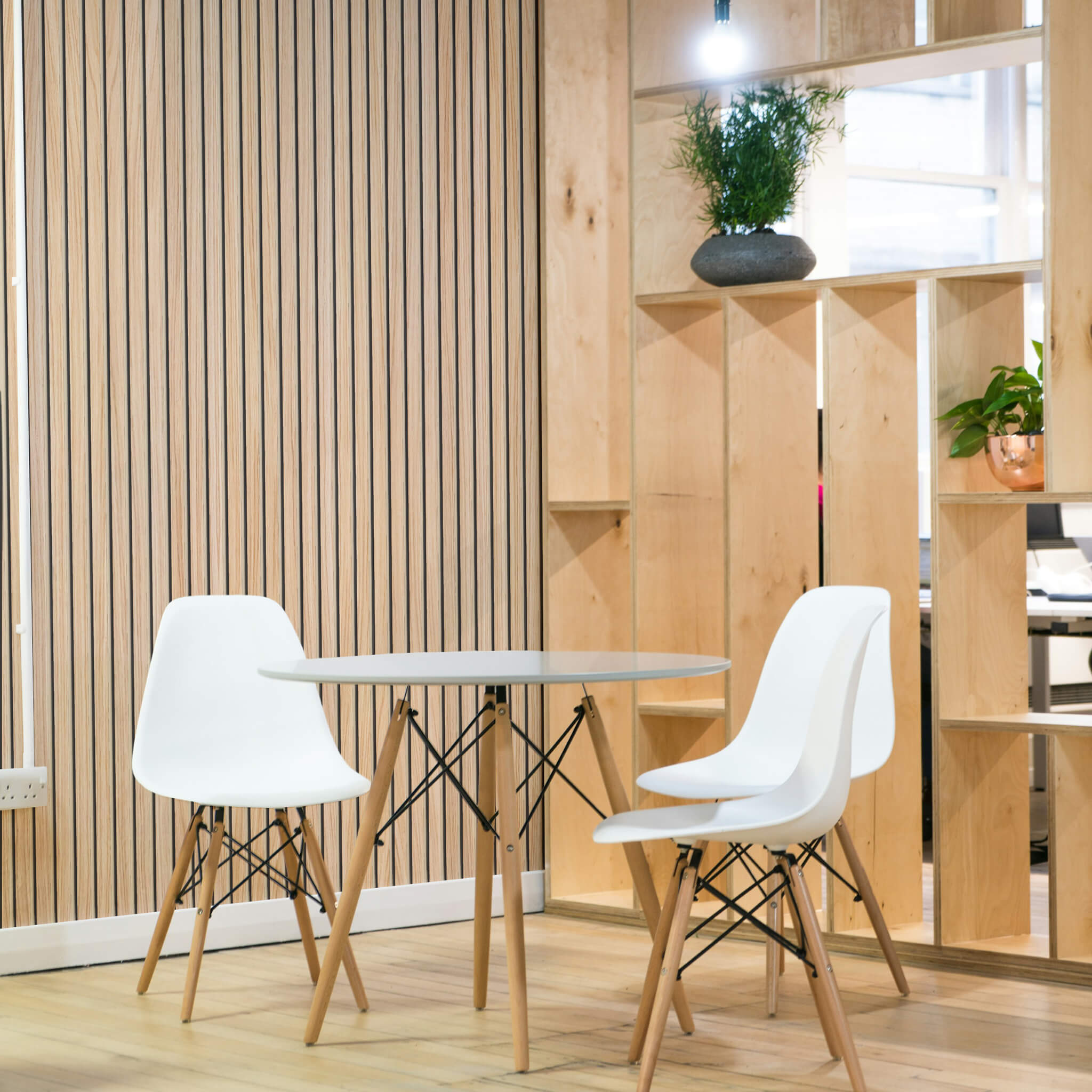 Akustikpaneele Walleu 240 x 60 cm | Natürliche Eiche - Innenseite Schwarz - Beige Filz